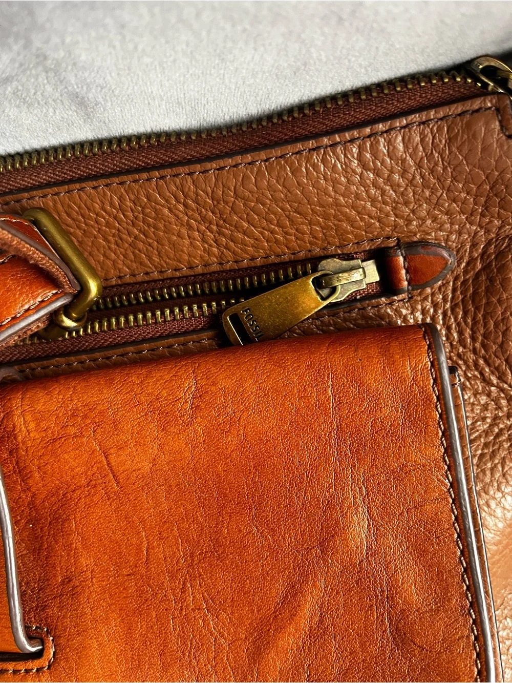 Fossil Two-Tone Brown Leather Crossbody Bag - Picture 3 of 7